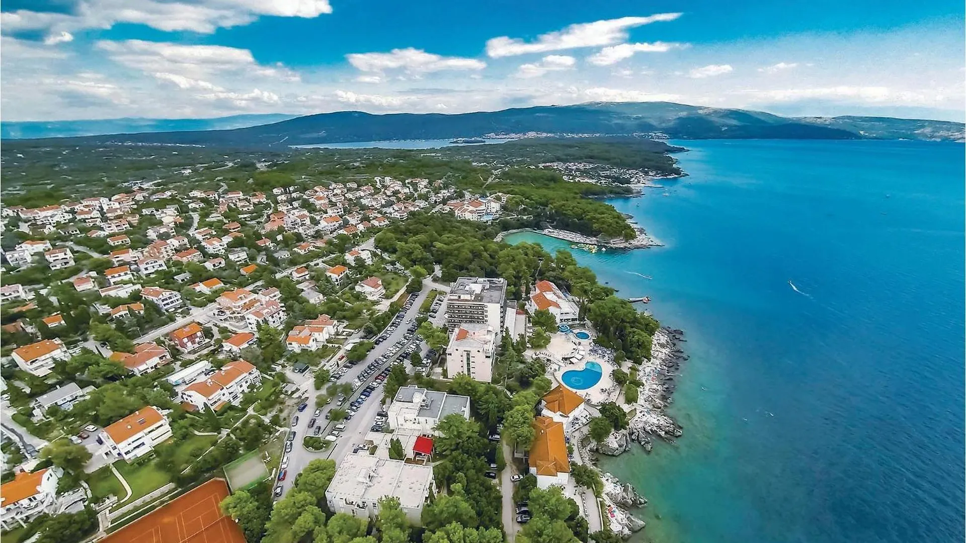 Beautiful Apartment In Krk With Kitchen 克尔克